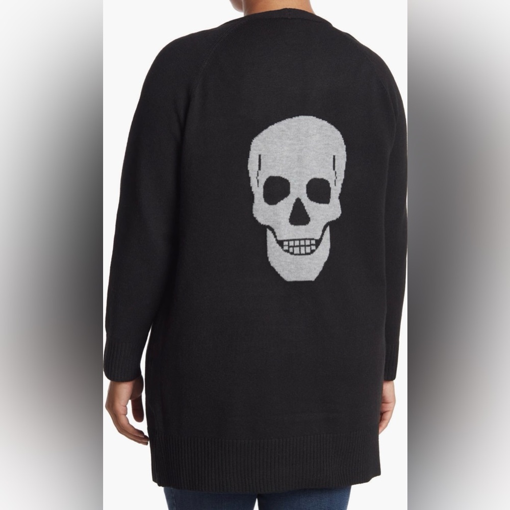 Skull Cardigan 💀 - Picture 4 of 7